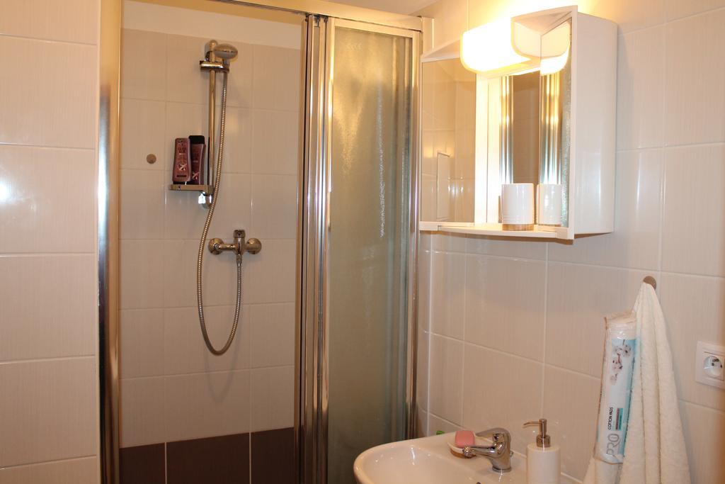 New Studio On V Doline 1 Hotel Prag Eksteriør billede